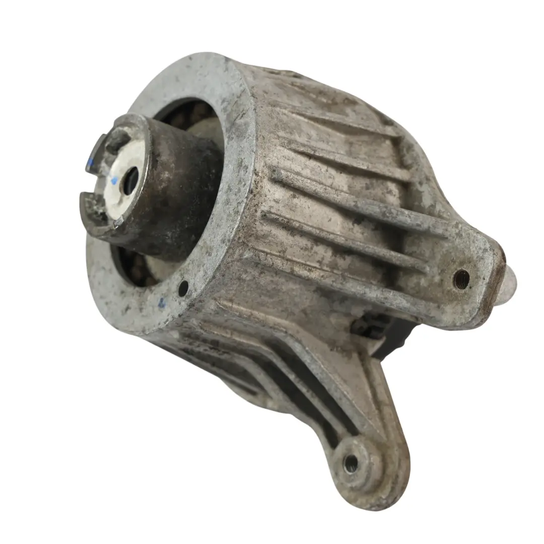 Mercedes W205 W213 W238 Supporto Staffa Motore Destro - SKU A2132403500 - Numero di parte A2132403500