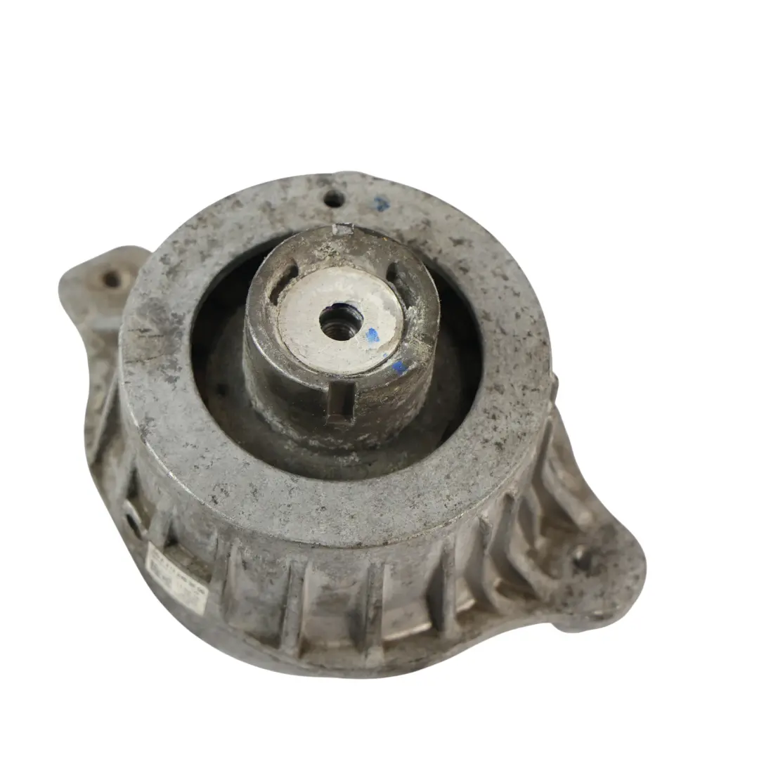 Mercedes W205 W213 W238 Supporto Staffa Motore Destro - SKU A2132403500 - Numero di parte A2132403500