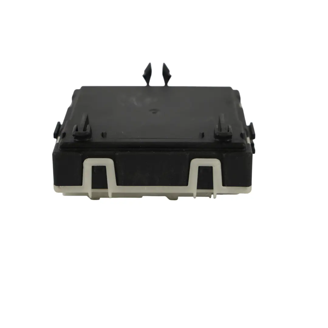 Front Door Control ECU Module Right Side O/S to Mercedes W213 with Part number A2139001118 Mercedes W213 Front Door Control ECU Module Right Side O/S - SKU A2139001118 - Part number A2139001118