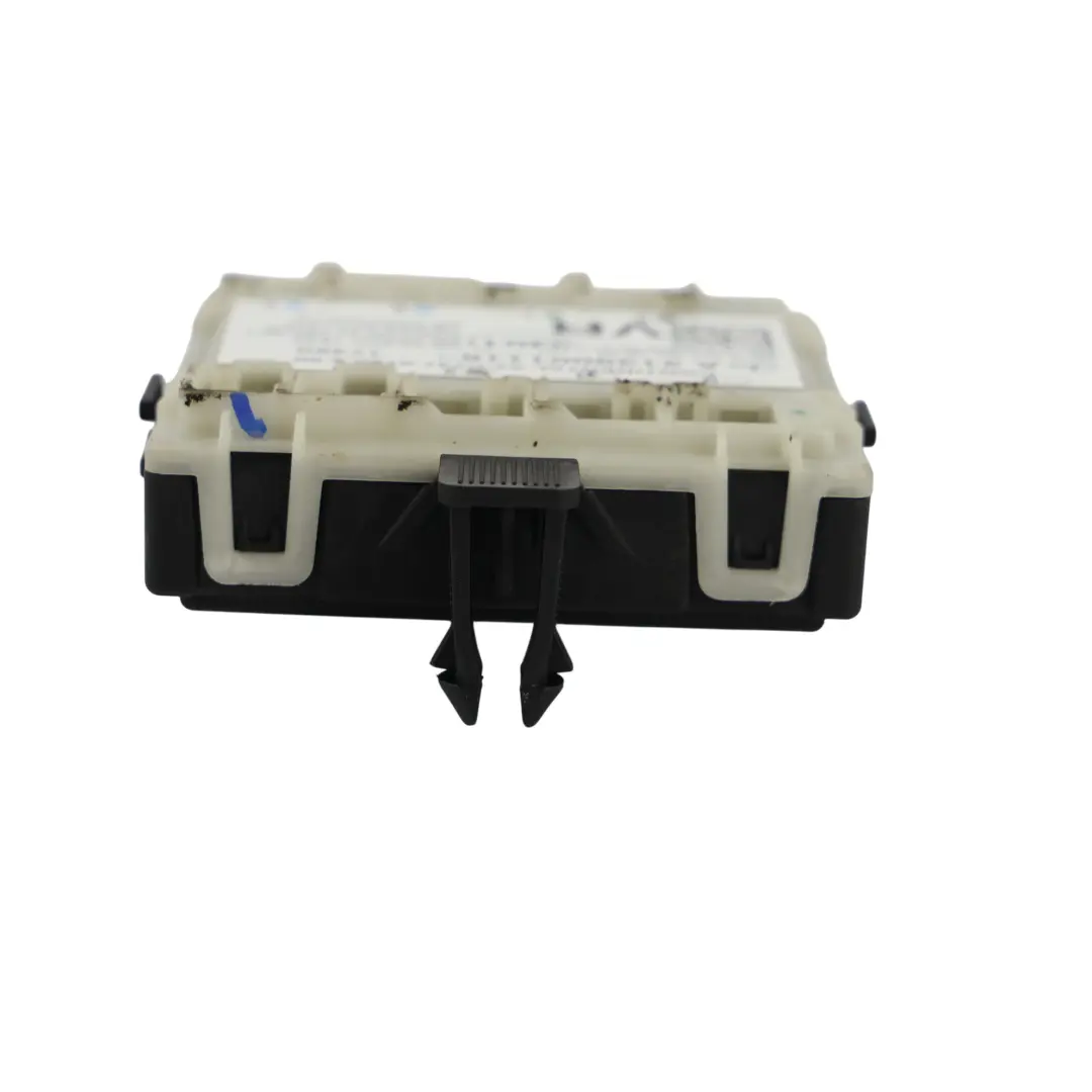 Mercedes W213 Módulo ECU Control Puerta Delantera Derecha - SKU A2139001118 - Número de pieza A2139001118