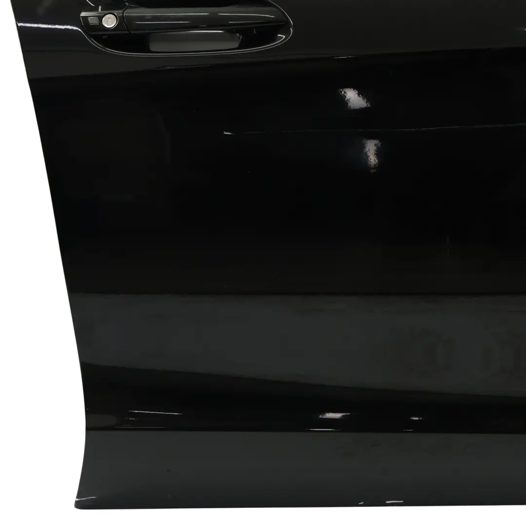 Drzwi Prawe Przednie Obsidian Black Czarny Metalik - 197 do Mercedes C218 X218 o numerze A2187201605 Mercedes C218 X218 Drzwi Prawe Przednie Obsidian Black Czarny Metalik - 197 - SKU A2187201605-OB - Numer Części A2187201605