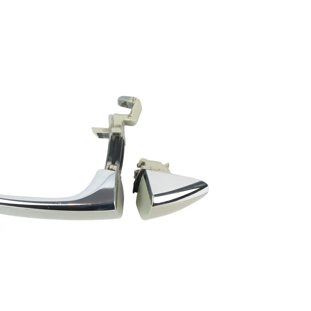 Poignée Porte Arrière Gauche Designo Argent pour Mercedes C219 à propos du numéro de pièce A2197600170 Mercedes C219 Poignée Porte Arrière Gauche Designo Argent - SKU A2197600170-SVR - Numéro de pièce A2197600170