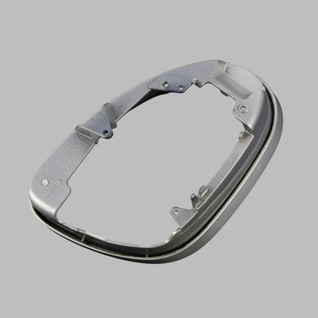 Anneau Rétroviseur Gauche Garniture Designo Argent pour Mercedes C219 W221 à propos du numéro de pièce A2198100164 Mercedes C219 W221 Anneau Rétroviseur Gauche Garniture Designo Argent - SKU A2198100164-SVR - Numéro de pièce A2198100164