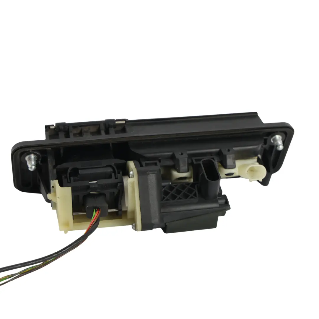 Heckklappe Griff Rückfahrkamera für Mercedes CLA C117 S W222 mit Teilenummer A2227500593 Mercedes CLA C117 S W222 Heckklappe Griff Rückfahrkamera - SKU A2227500593 - Teilenummer A2227500593