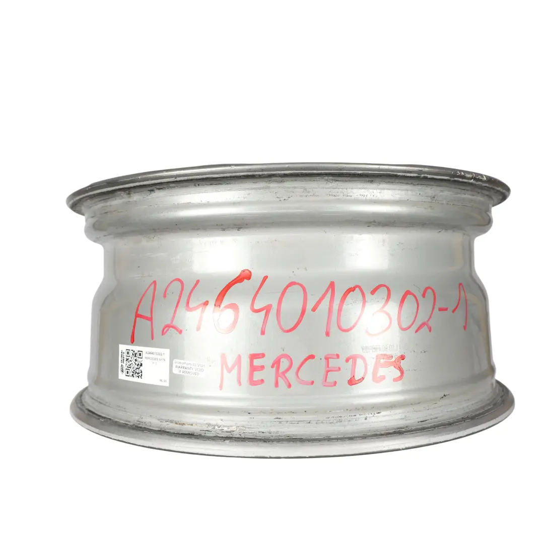 Jante Alliage 17" 5 Double Rayon ET:52.5 7.5J pour Mercedes W176 à propos du numéro de pièce A2464010302 Mercedes W176 Jante Alliage 17" 5 Double Rayon ET:52.5 7.5J - SKU A2464010302-1 - Numéro de pièce A2464010302