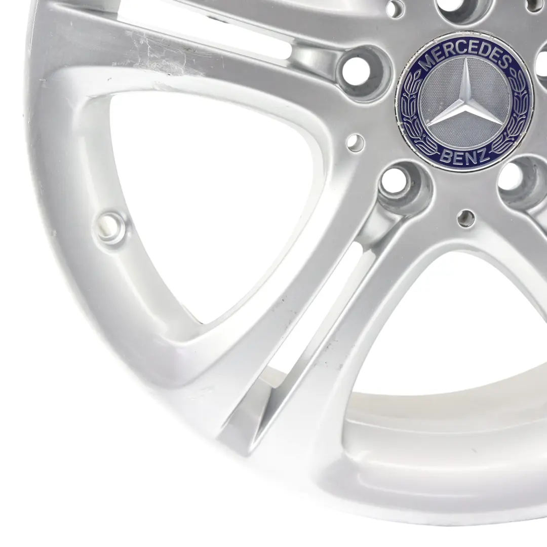 Silberne Leichtmetallfelge 17" 7.5J ET:52.5 für Mercedes W176 W246 mit Teilenummer A2464011002 Mercedes W176 W246 Silberne Leichtmetallfelge 17" 7.5J ET:52.5 - SKU A2464011002-2 - Teilenummer A2464011002