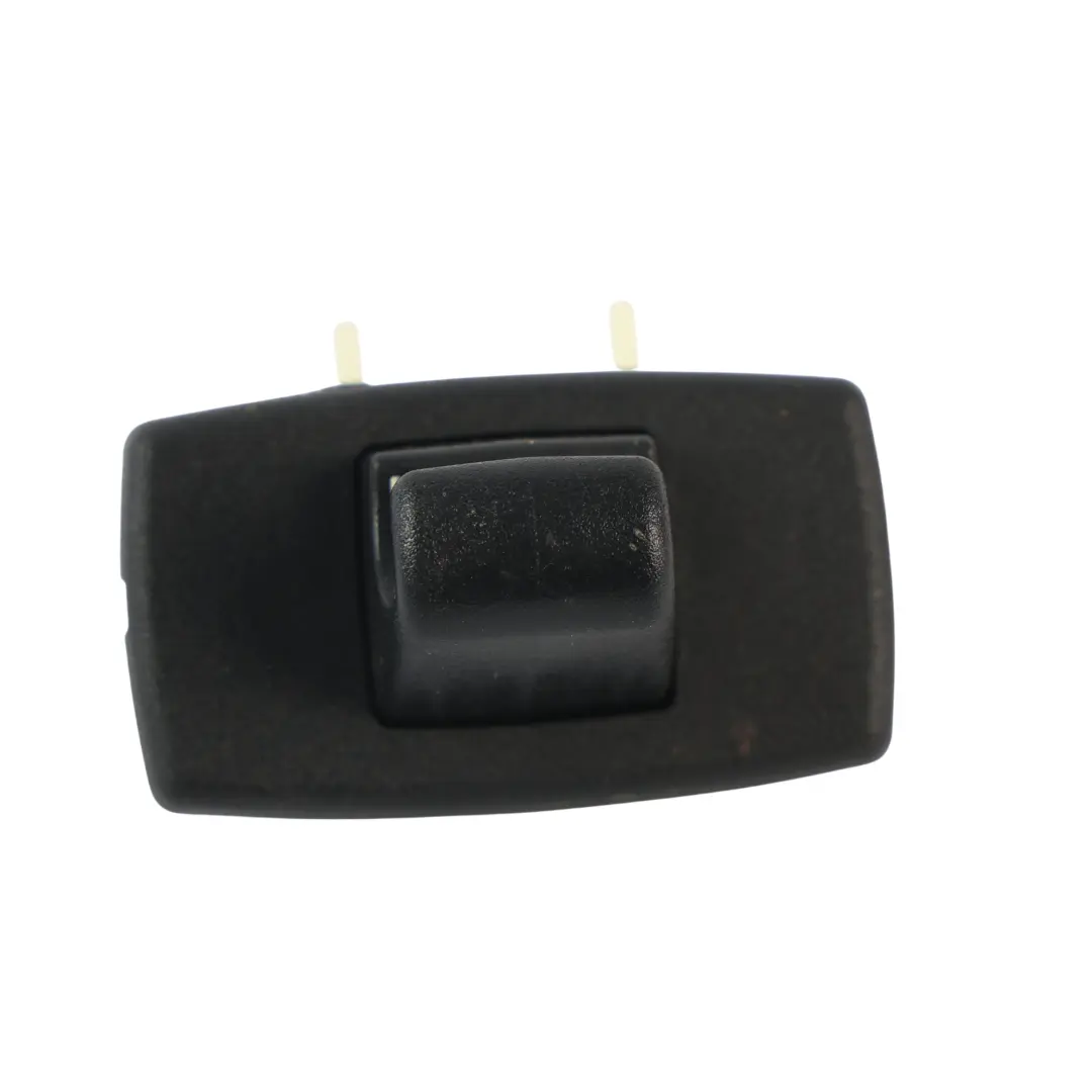 Clip Support Pare-Soleil Gauche Droite pour Mercedes C117 W176 W246 à propos du numéro de pièce A2468100012 Mercedes C117 W176 W246 Clip Support Pare-Soleil Gauche Droite - SKU A2468100012 - Numéro de pièce A2468100012