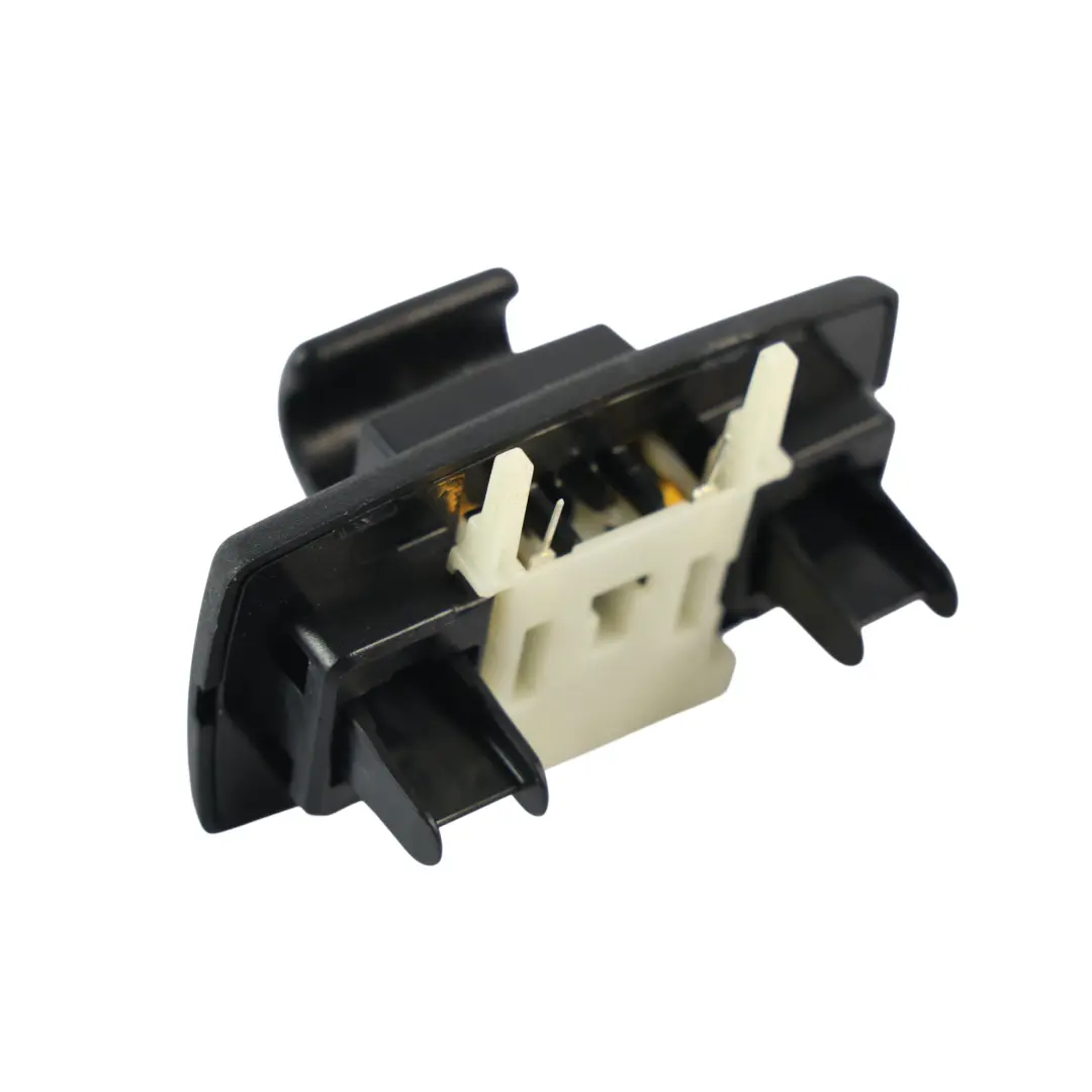 Soporte Clip Parasol Izquierdo Derecho para Mercedes C117 W176 W246 con número de pieza A2468100012 Mercedes C117 W176 W246 Soporte Clip Parasol Izquierdo Derecho - SKU A2468100012 - Número de pieza A2468100012