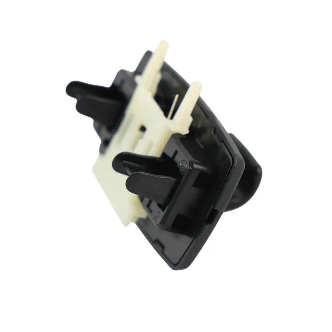 Mercedes C117 W176 W246 Soporte Clip Parasol Izquierdo Derecho - SKU A2468100012 - Número de pieza A2468100012