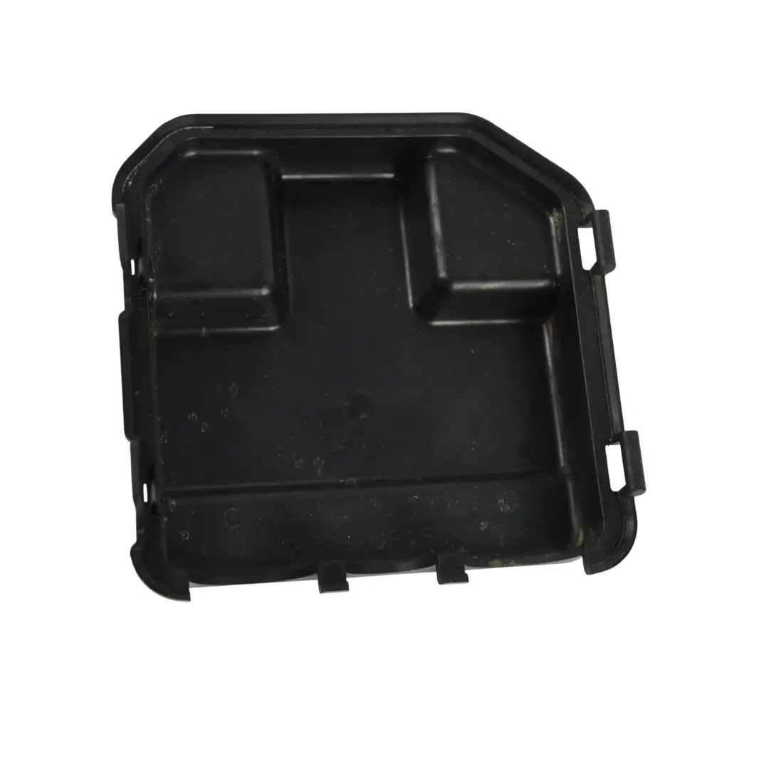 C247 Fuse Box Module Cover Cap Trim Housing M282 to Mercedes C118 W177 with Part number A2475451101 Mercedes C118 W177 C247 Fuse Box Module Cover Cap Trim Housing M282 - SKU A2475451101 - Part number A2475451101