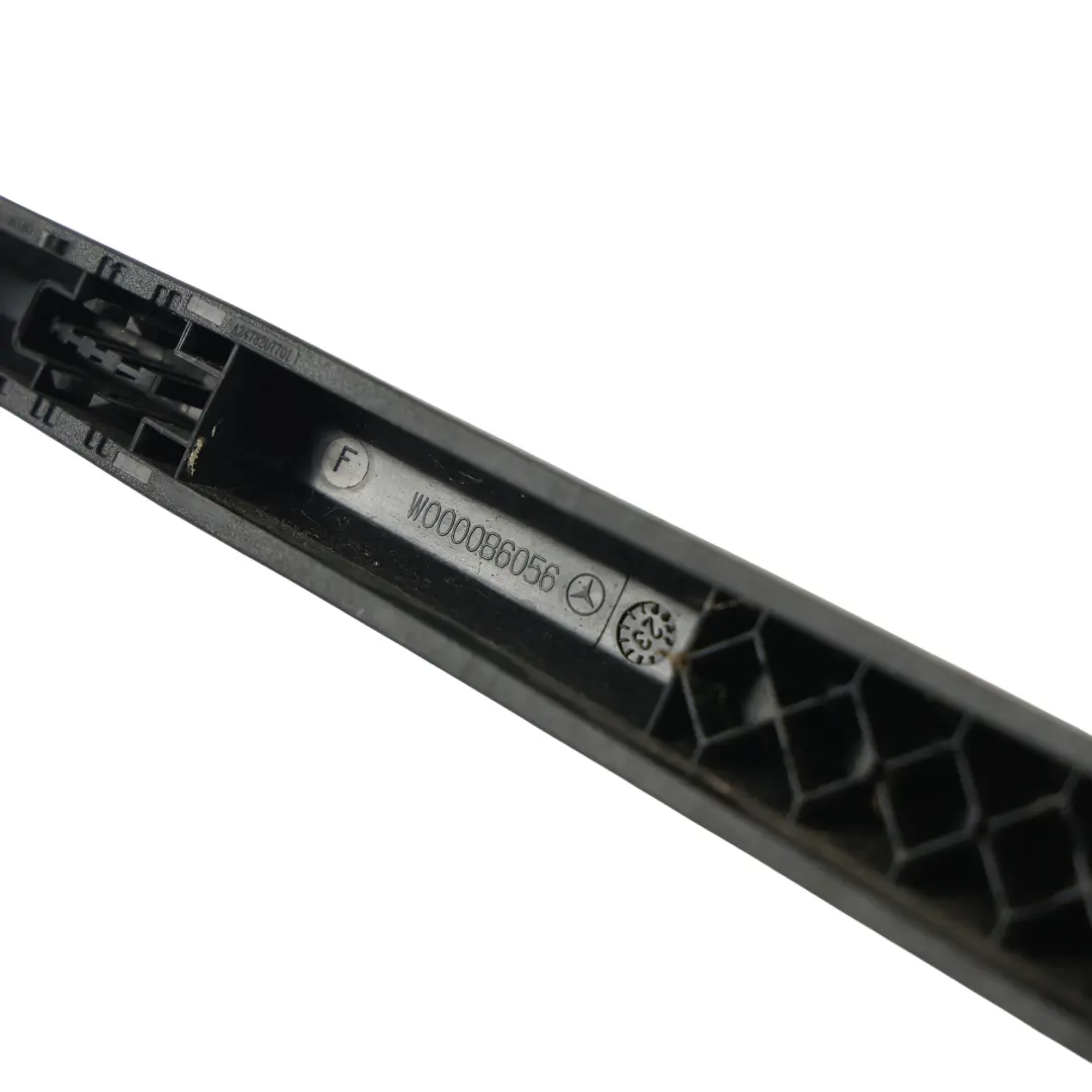 Mercedes W177 W247 Cubierta Cristal Trasero Brazo Limpiaparabrisas - SKU A2478206400-1 - Número de pieza A2478206400