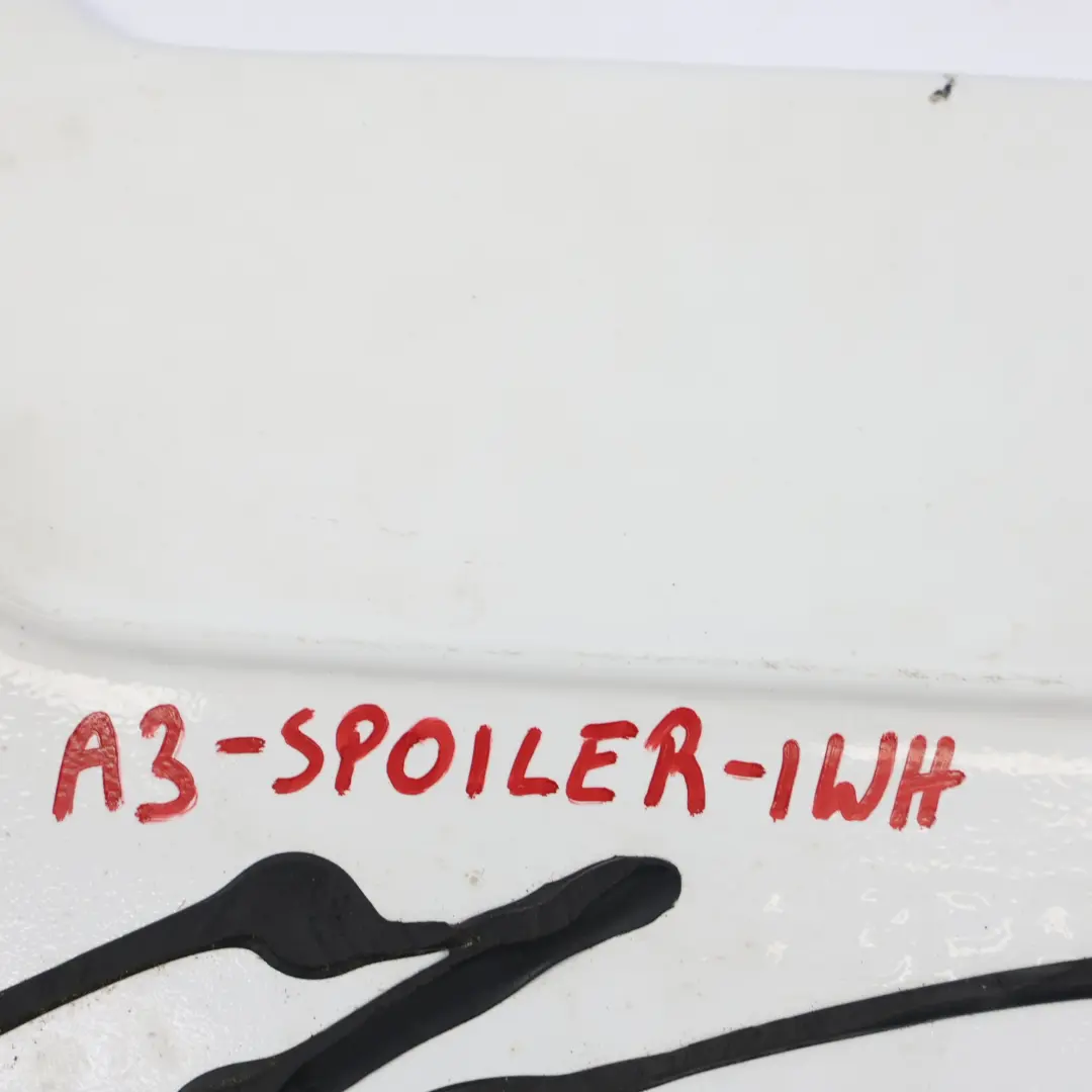 Audi A3 8P Becquet Arrière Couvercle Coffre Hayon Blanc Ibis White - Y9C - SKU A3-SPOILER-IWH - Numéro de pièce A3-SPOILER