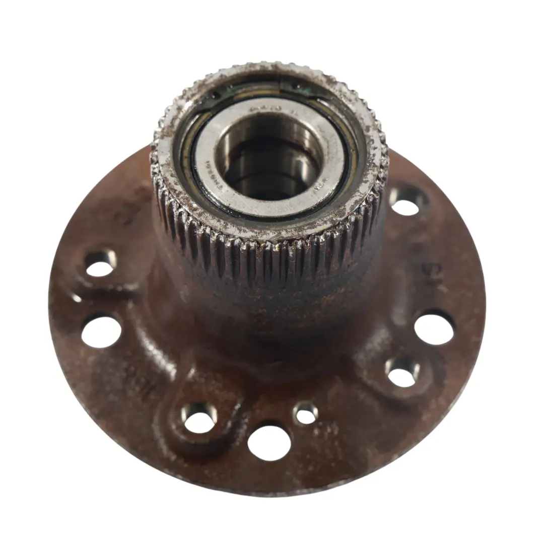 W414 Mozzo Ruota Cuscinetto Asse Posteriore Sinistro Destro per Mercedes con numero di parte A4143500035 Mercedes W414 Mozzo Ruota Cuscinetto Asse Posteriore Sinistro Destro - SKU A4143500035 - Numero di parte A4143500035