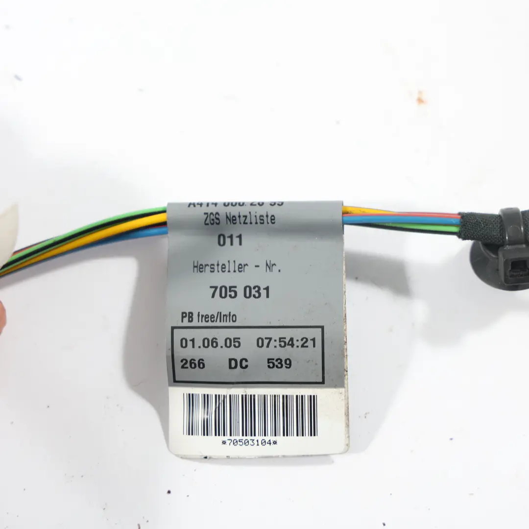 W414 Türschloss Verriegelung Mechanismus Hinten Rechts für Mercedes mit Teilenummer A4147300535 Mercedes W414 Türschloss Verriegelung Mechanismus Hinten Rechts - SKU A4147300535-1 - Teilenummer A4147300535