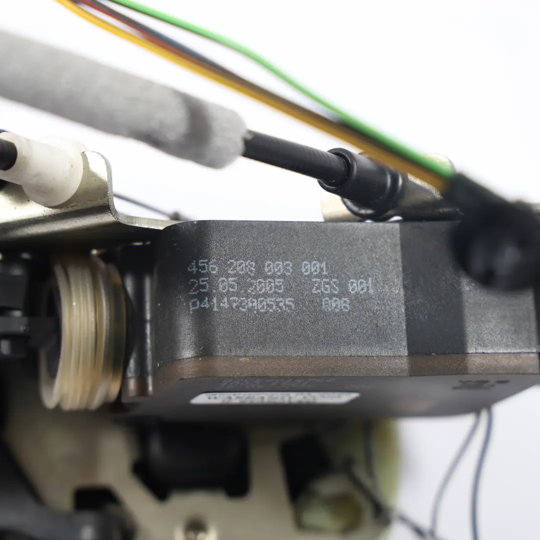 W414 Türschloss Verriegelung Mechanismus Hinten Rechts für Mercedes mit Teilenummer A4147300535 Mercedes W414 Türschloss Verriegelung Mechanismus Hinten Rechts - SKU A4147300535-1 - Teilenummer A4147300535