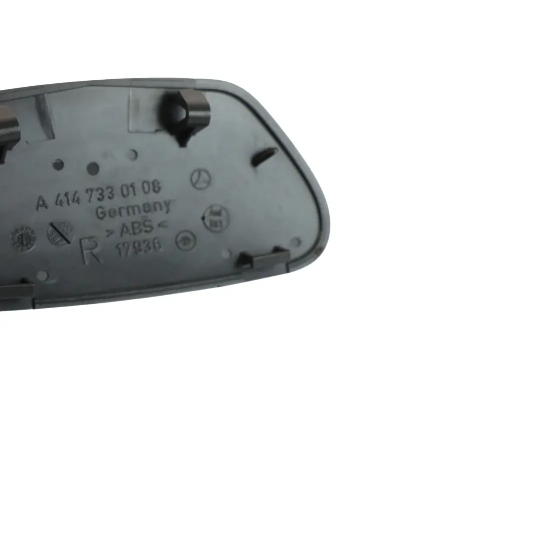 W414 Cubierta Interior Puerta Corredera Centro Derecha para Mercedes con número de pieza A4147330108 Mercedes W414 Cubierta Interior Puerta Corredera Centro Derecha - SKU A4147330108 - Número de pieza A4147330108