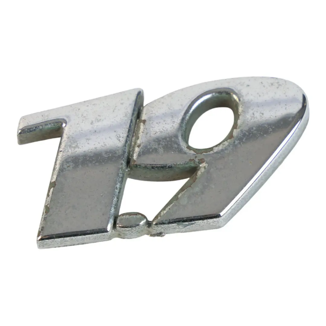 W414 Kofferraum Deckel Heckklappe Modell Emblem 1.9 für Mercedes mit Teilenummer A4148170215 Mercedes W414 Kofferraum Deckel Heckklappe Modell Emblem 1.9 - SKU A4148170215 - Teilenummer A4148170215