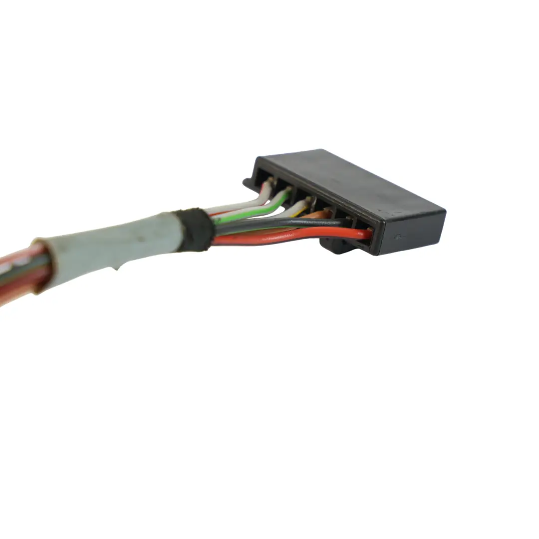 W414 Rücklicht Kabelbaum Adapter Hinten Rechts für Mercedes mit Teilenummer A4148200164 Mercedes W414 Rücklicht Kabelbaum Adapter Hinten Rechts - SKU A4148200164-2 - Teilenummer A4148200164