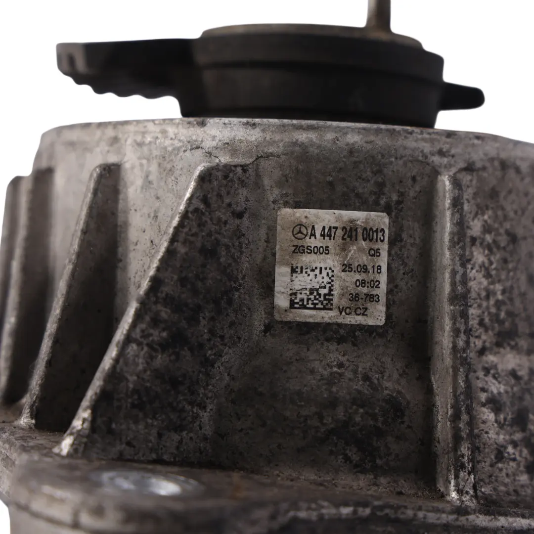 Soporte Motor Derecho OM651 para Mercedes Vito W447 con número de pieza A4472410013 Mercedes Vito W447 Soporte Motor Derecho OM651 - SKU A4472410013 - Número de pieza A4472410013