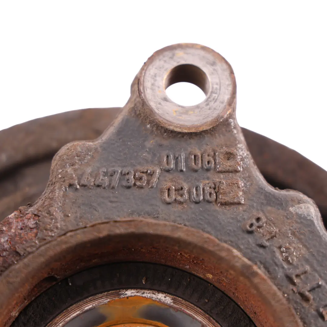 Mercedes Vito W447 Rear Wheel Hub Bearing Knuckle Carrier Right O/S - SKU A4473505600 - Part number A4473505600