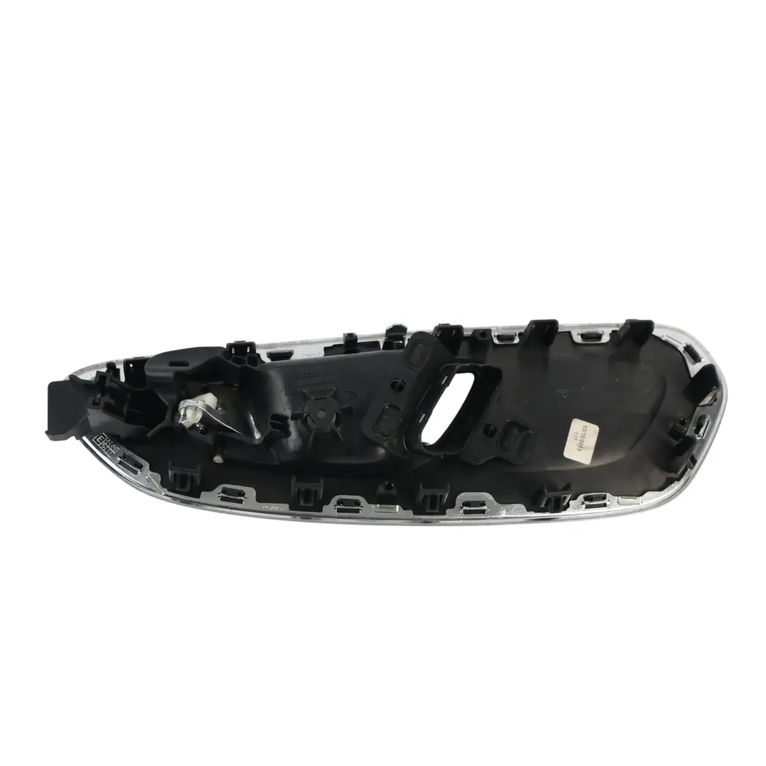 Mercedes W447 Poignée Porte Avant Garniture Couvercle Noir Droite - SKU A4477276571 - Numéro de pièce A4477276571