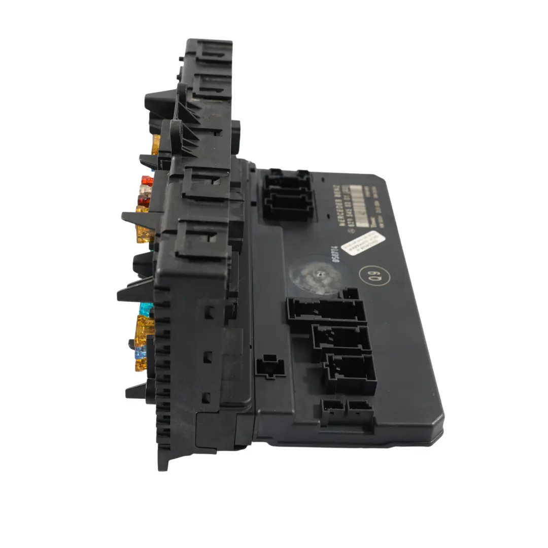 Mercedes W639 Scatola Fusibili Relè Centralina Modulo Elettrico SAM - SKU A6395450301-3 - Numero di parte A6395450301