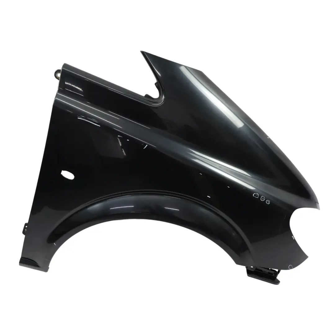Panel Guardabarros Delantero Derecho Negro Carbono 040 para Mercedes Vito Viano W639 con número de pieza A6396305207 Mercedes Vito Viano W639 Panel Guardabarros Delantero Derecho Negro Carbono 040 - SKU A6396305207-CBL1 - Número de pieza A6396305207