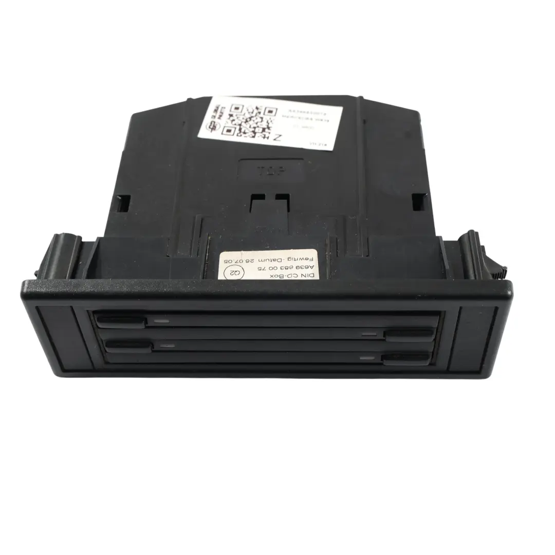 Mercedes W639 Schowek Panelu Deski Rozdzielczej CD - SKU A6396830075 - Numer Części A6396830075