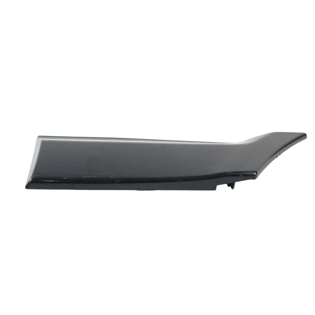 Moldura Inferior Panel Trasero Izquierdo para Mercedes Vito W639 con número de pieza A6396902762 Mercedes Vito W639 Moldura Inferior Panel Trasero Izquierdo - SKU A6396902762-CBL - Número de pieza A6396902762