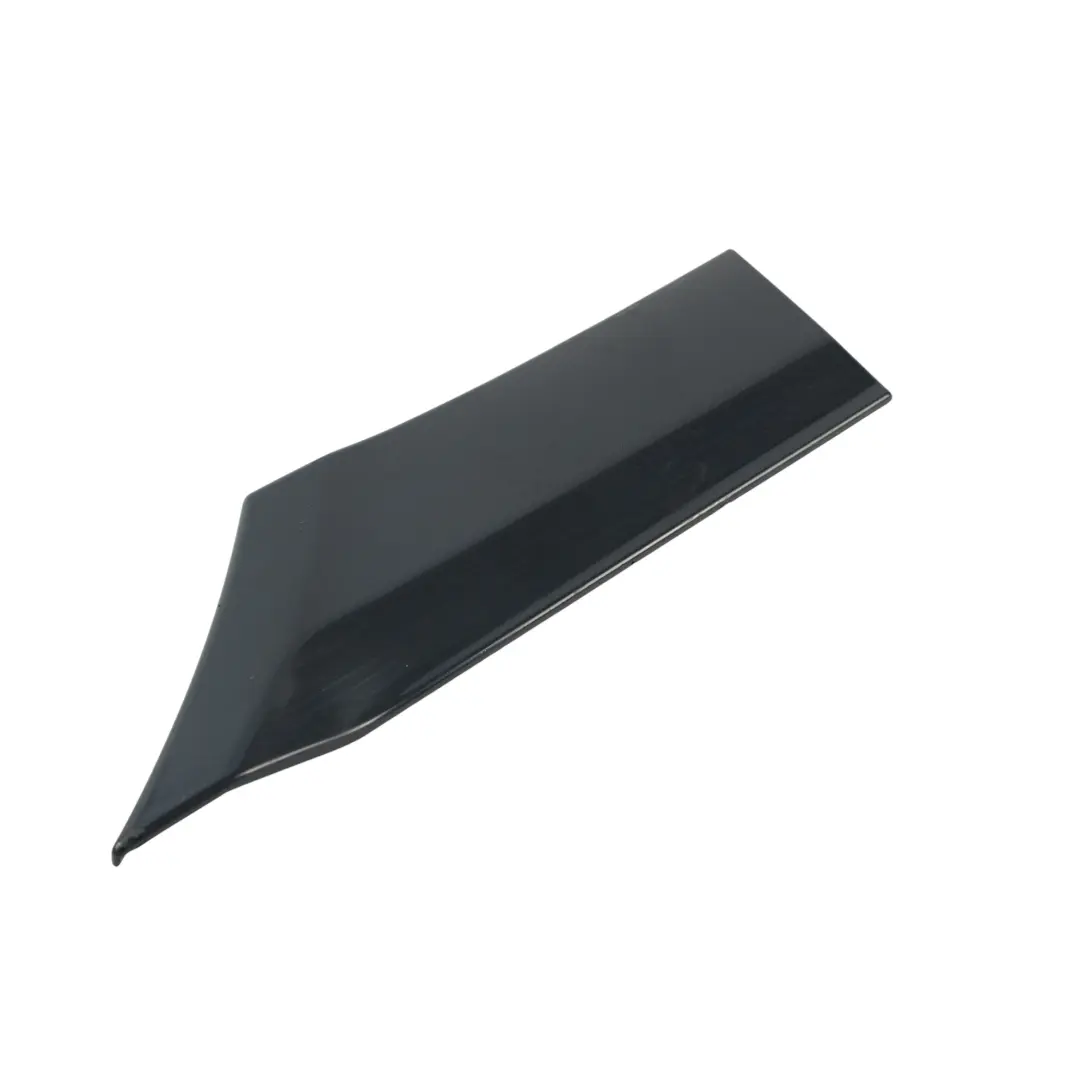 Moldura Inferior Panel Trasero Izquierdo para Mercedes Vito W639 con número de pieza A6396902762 Mercedes Vito W639 Moldura Inferior Panel Trasero Izquierdo - SKU A6396902762-CBL - Número de pieza A6396902762