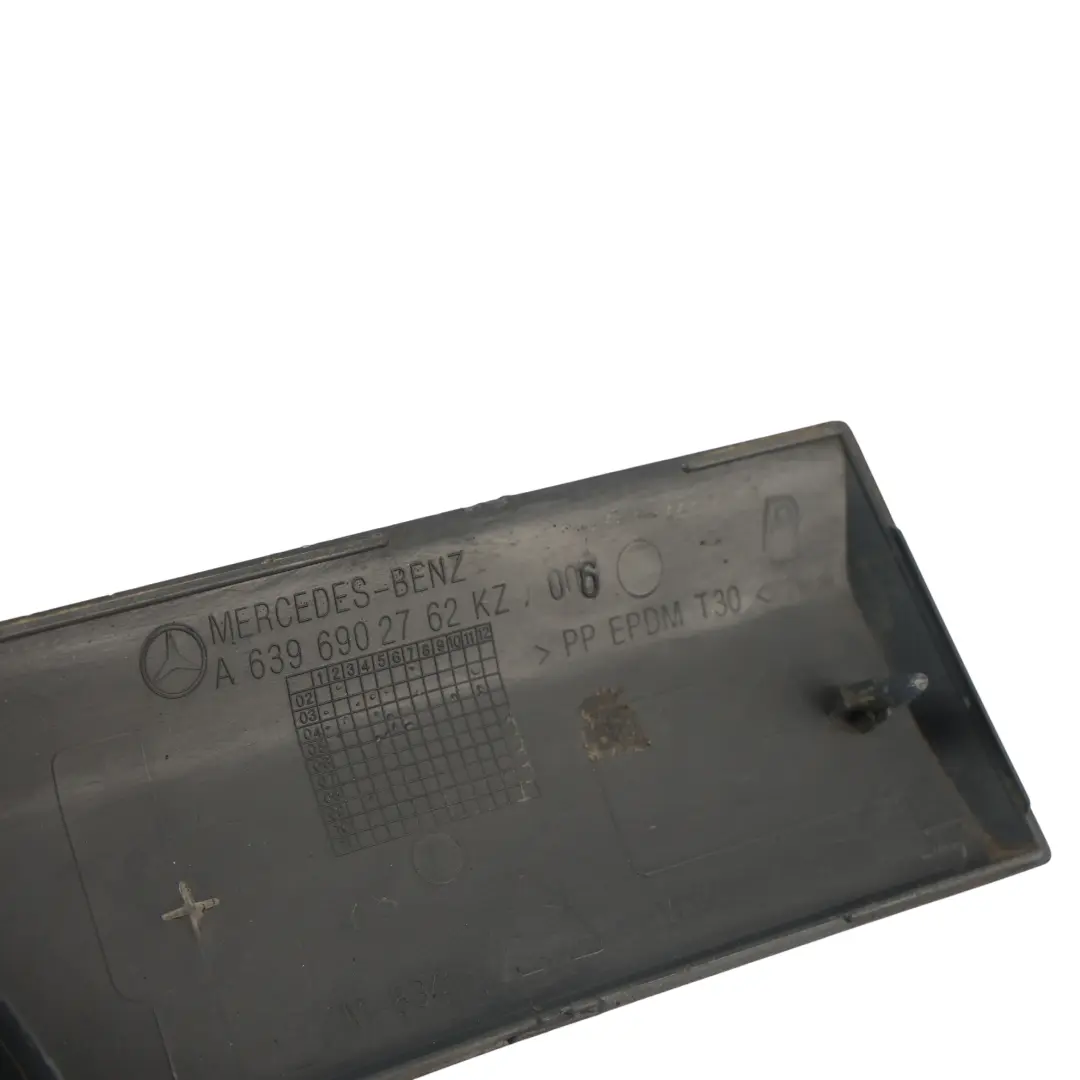 Mercedes Vito W639 Baguette Garniture Arrière Panneau Bas Gauche - SKU A6396902762-CBL - Numéro de pièce A6396902762