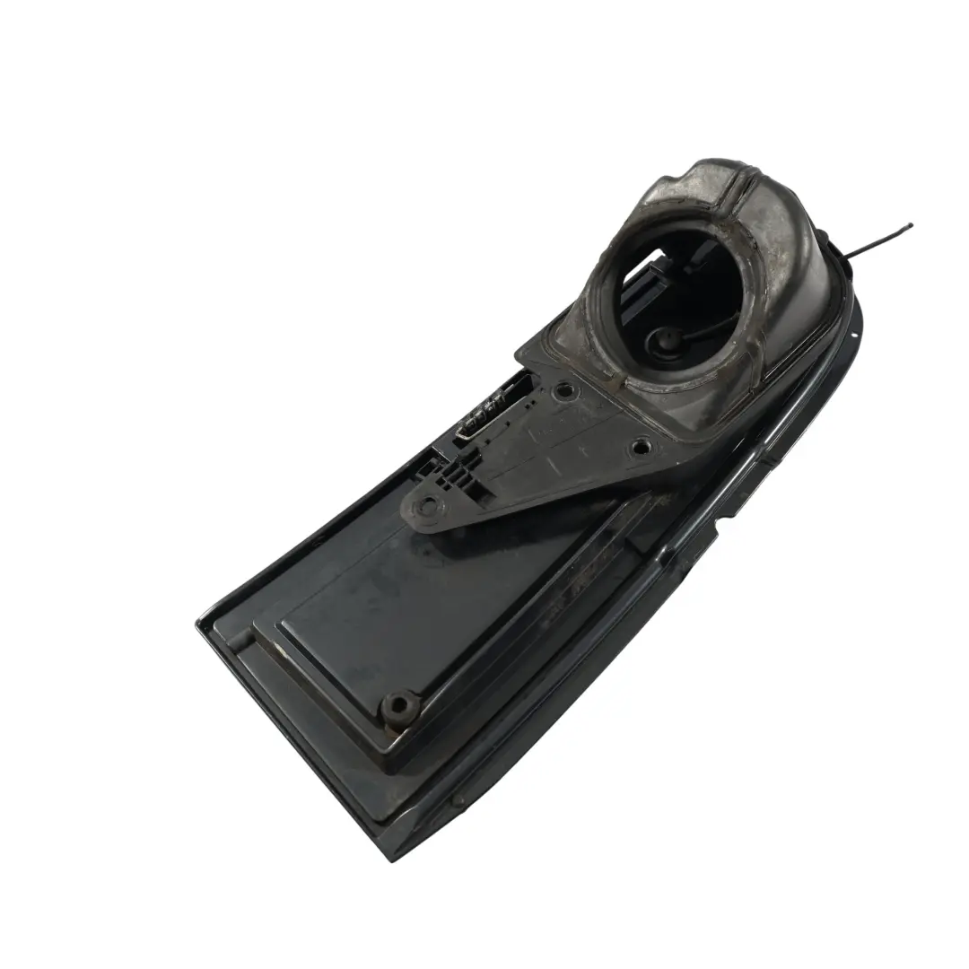 Mercedes Vito W639 Tapón de la tapa del depósito Negro Carbono - 040 - SKU A6397500304-CBL - Número de pieza A6397500304