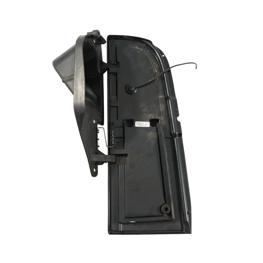 Mercedes Vito W639 Tapón de la tapa del depósito Negro Carbono - 040 - SKU A6397500304-CBL - Número de pieza A6397500304