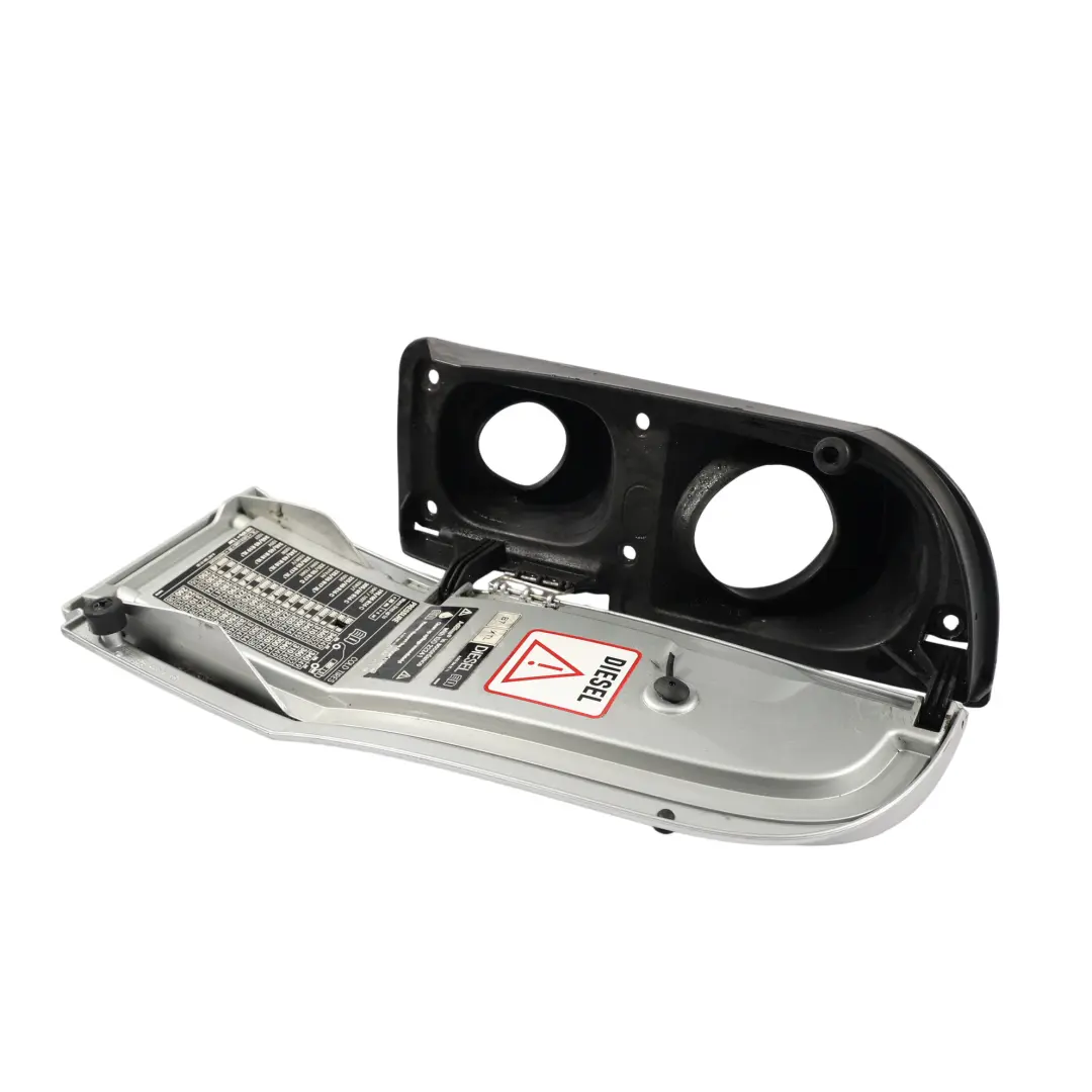 Mercedes W639 W906 Capot Réservoir Carburant Argent Brillant A6397520096 - SKU A6397520196-BRS - Numéro de pièce A6397520196