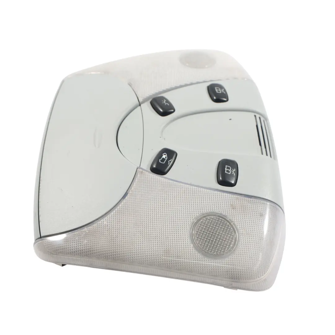 Lampka Wnętrza Panel Sterowania Podsufitki do Mercedes W639 o numerze A6398200001 Mercedes W639 Lampka Wnętrza Panel Sterowania Podsufitki - SKU A6398200001 - Numer Części A6398200001