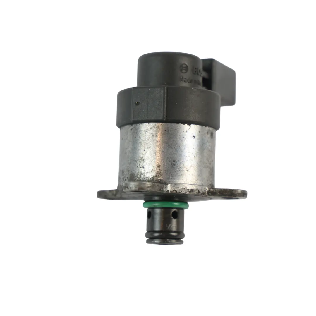 Regolatore Pressione Carburante OM642 Diesel per Mercedes W204 W211 con numero di parte A6420740184 Mercedes W204 W211 Regolatore Pressione Carburante OM642 Diesel - SKU A6420740184 - Numero di parte A6420740184