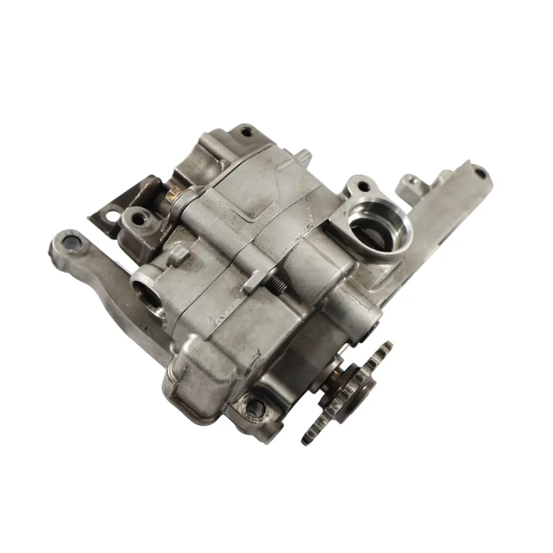 OM642 Diesel Engine Gear Oil Pump to Mercedes W164 W221 with Part number A6421801600 Mercedes W164 W221 OM642 Diesel Engine Gear Oil Pump - SKU A6421801600 - Part number A6421801600