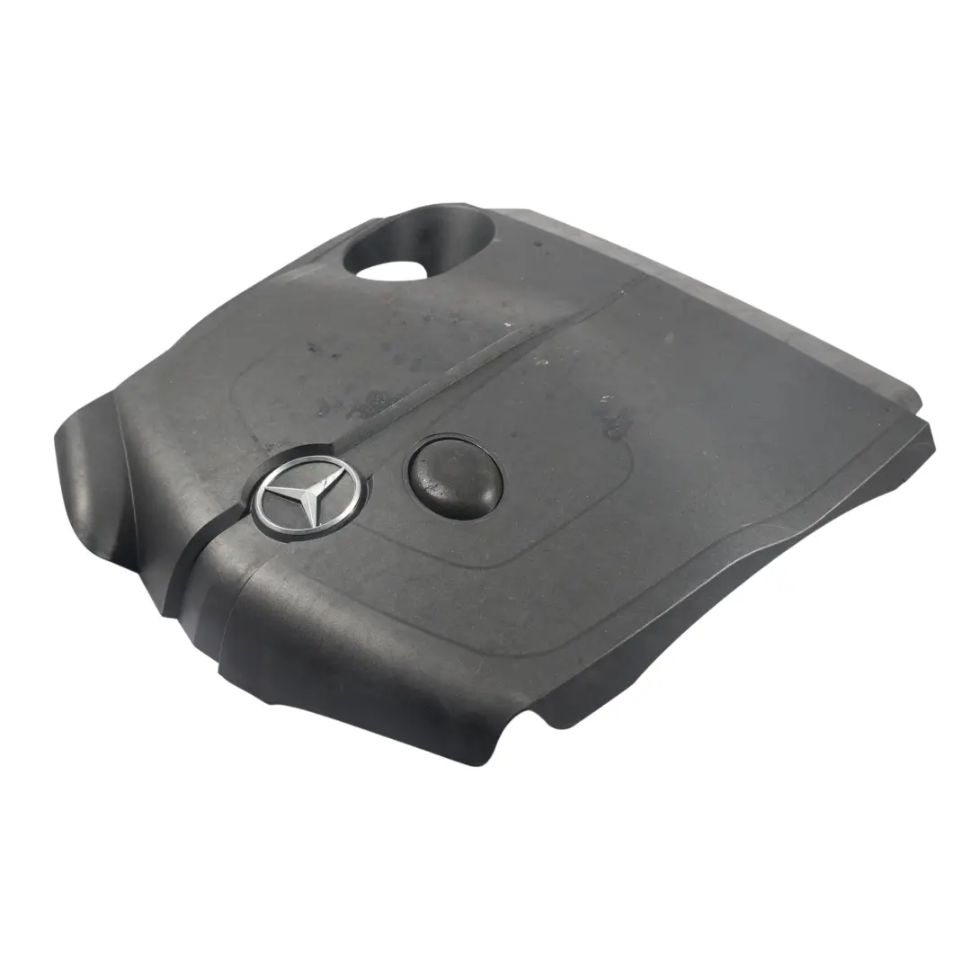 Mercedes W176 OM651 Couvercle garniture supérieure moteur diesel - SKU A6510109815 - Numéro de pièce A6510109815