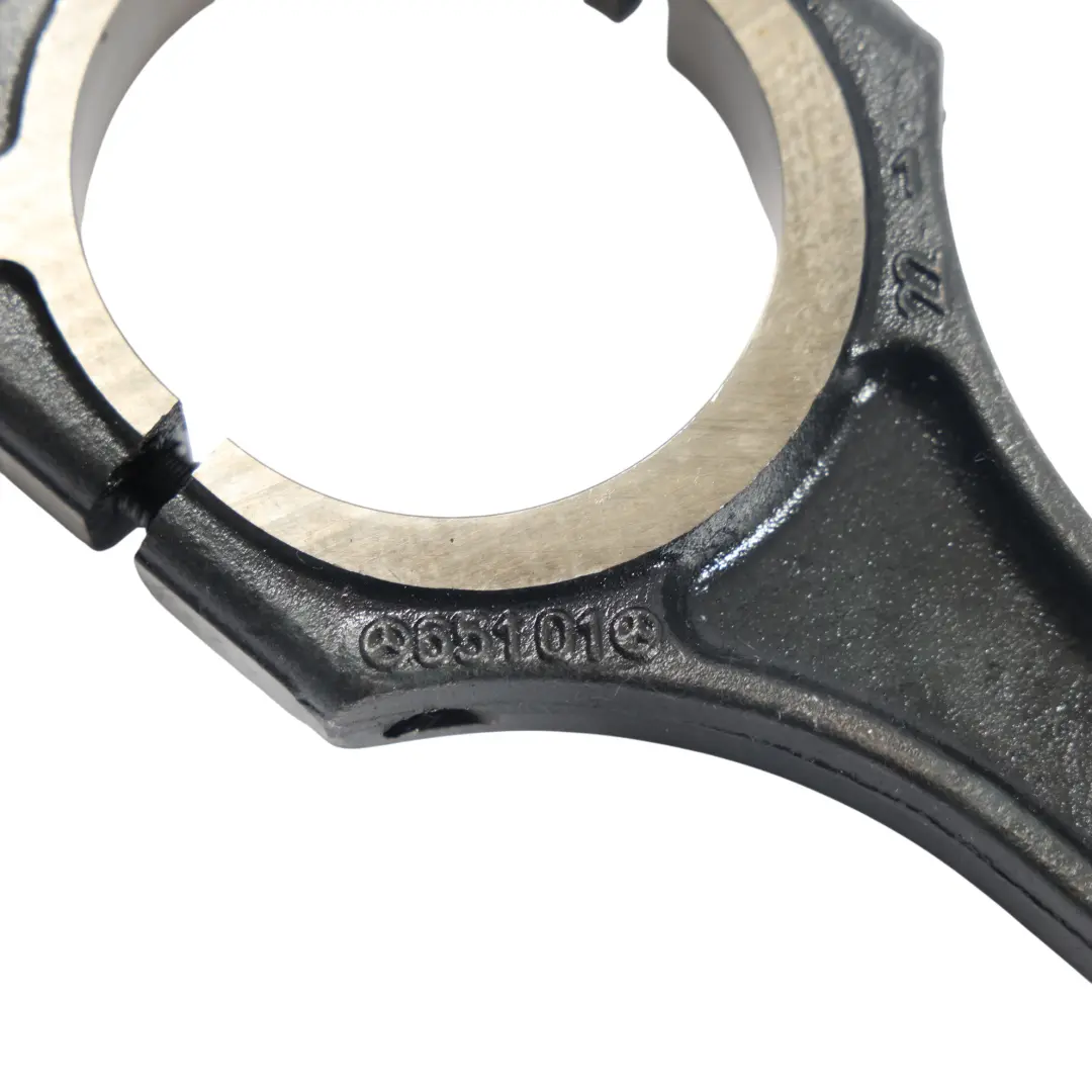 OM651.901 Tłok Korbowód 4 Cylindry do Mercedes W176 o numerze A6510301617 Mercedes W176 OM651.901 Tłok Korbowód 4 Cylindry - SKU A6510301617 - Numer Części A6510301617