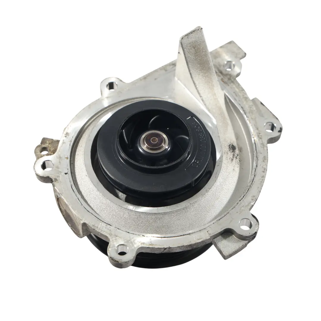 Mercedes Sprinter W907 Pompe Eau OM654.920 Diesel - SKU A6542010110 - Numéro de pièce A6542010110