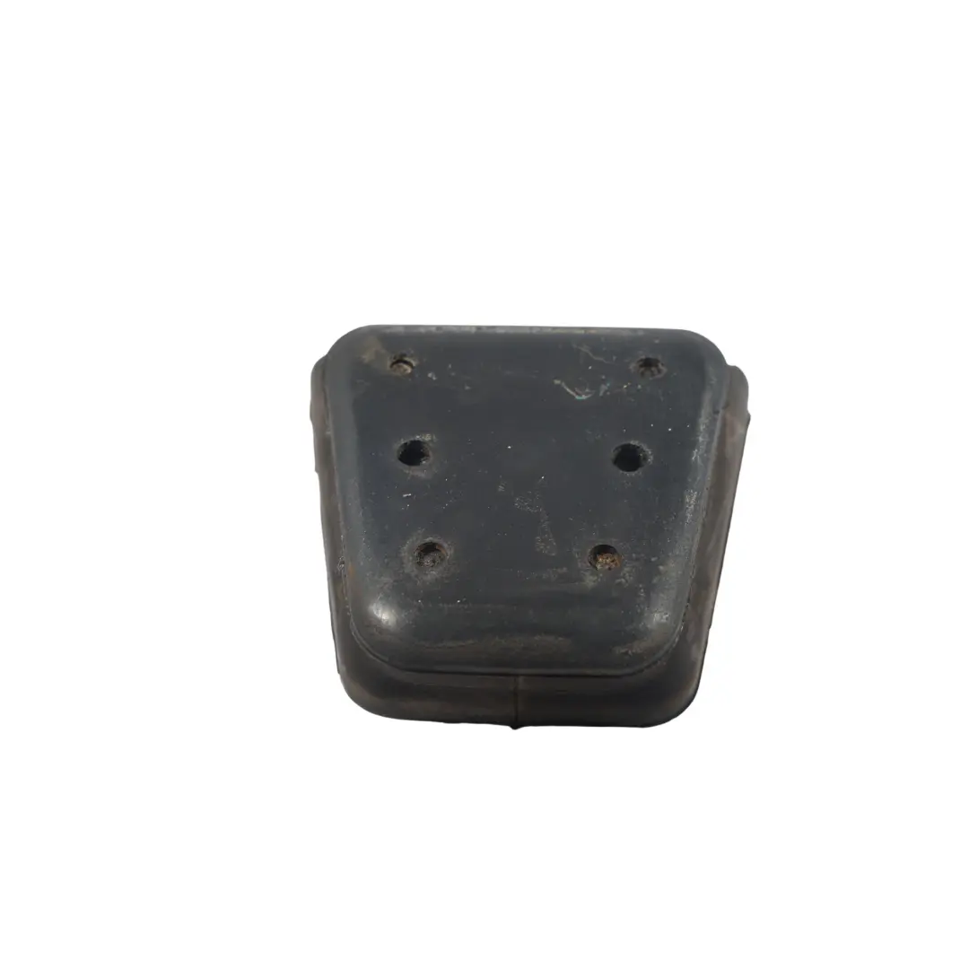 W907 Boccola Molla Balestra Destra per Mercedes Sprinter con numero di parte A9063220019 Mercedes Sprinter W907 Boccola Molla Balestra Destra - SKU A9063220019 - Numero di parte A9063220019