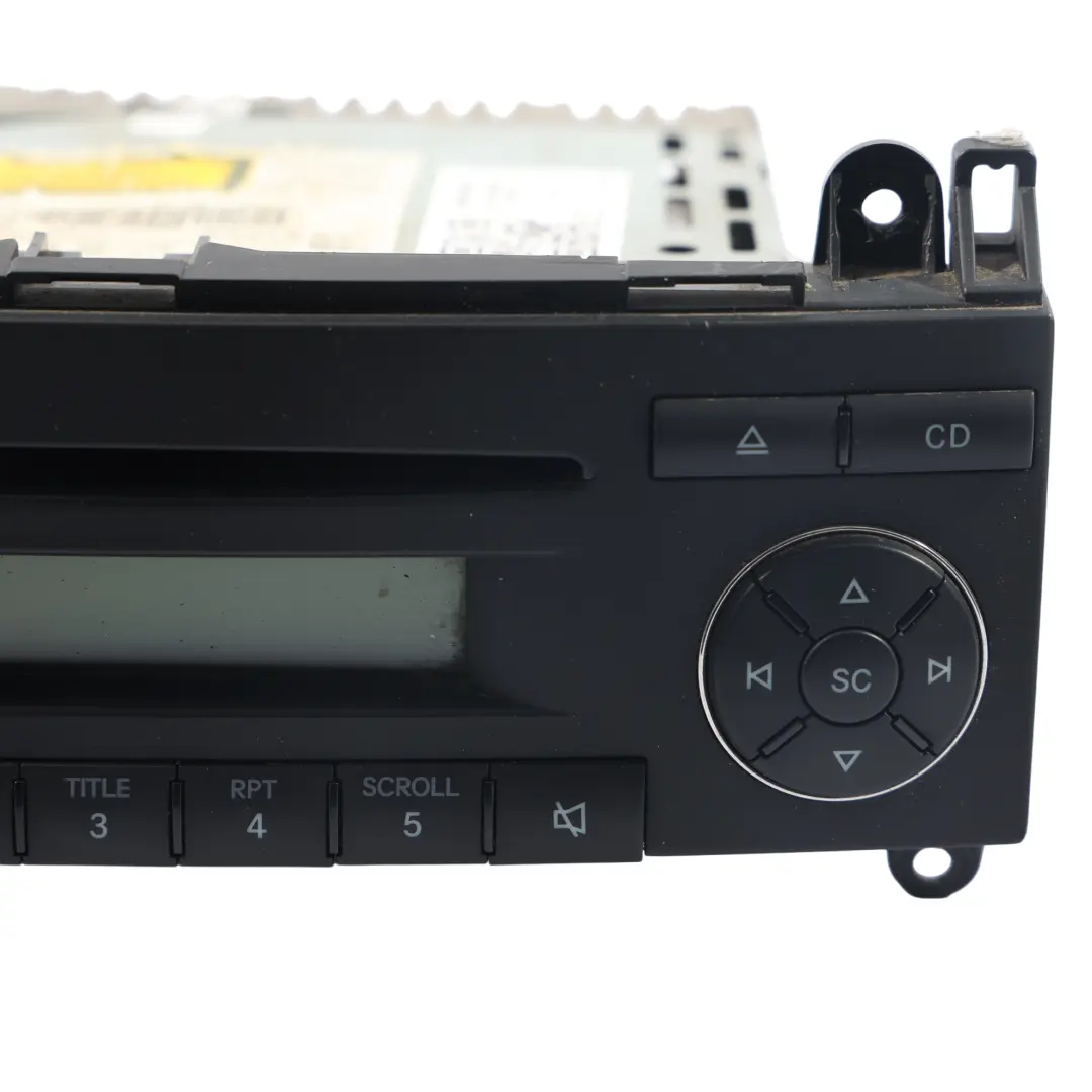Radio Odtwarzacz CD do Volkswagen Crafter 2E o numerze A9069004000 Volkswagen Crafter 2E Radio Odtwarzacz CD - SKU A9069004000 - Numer Części A9069004000