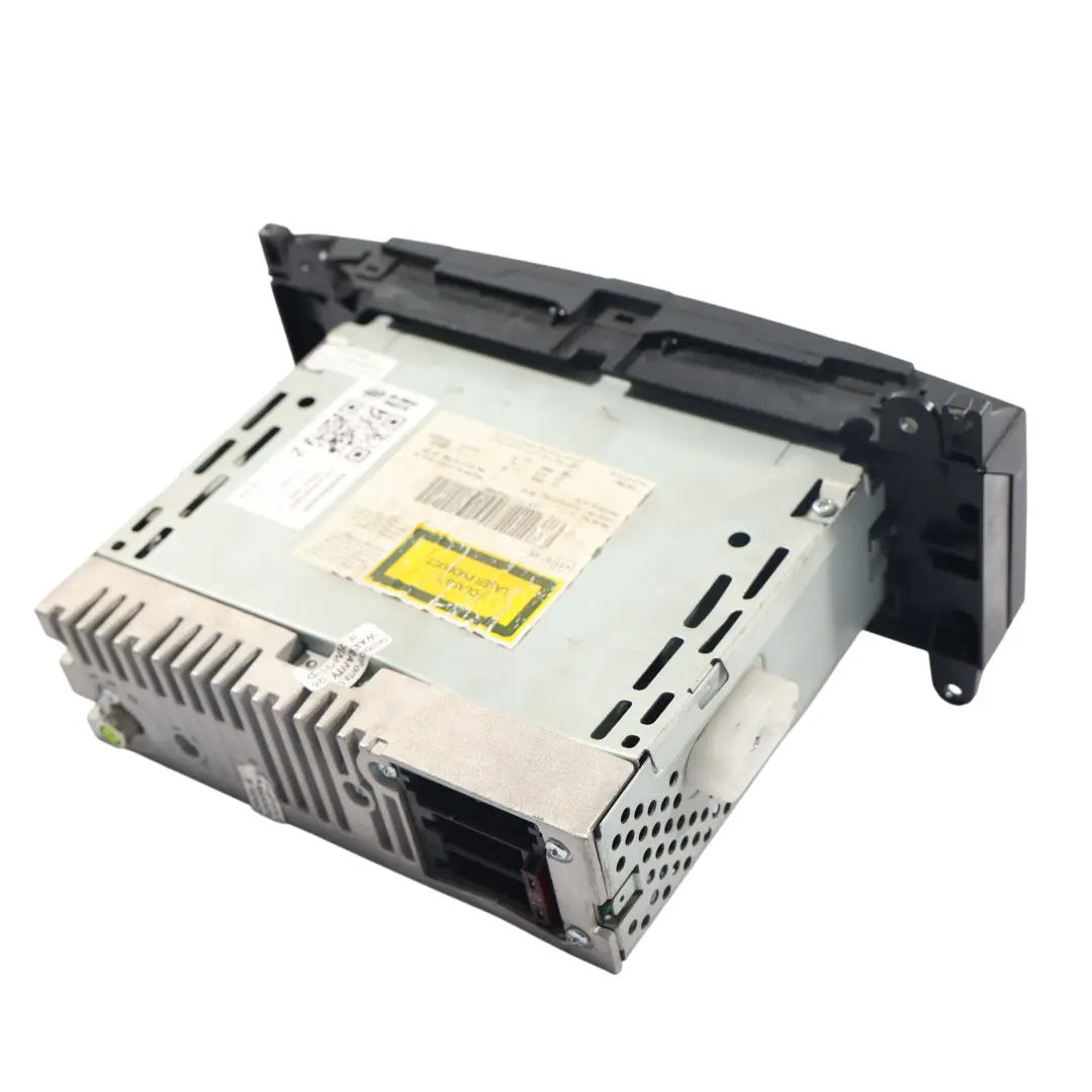 Radio Odtwarzacz CD do Volkswagen Crafter 2E o numerze A9069004000 Volkswagen Crafter 2E Radio Odtwarzacz CD - SKU A9069004000 - Numer Części A9069004000