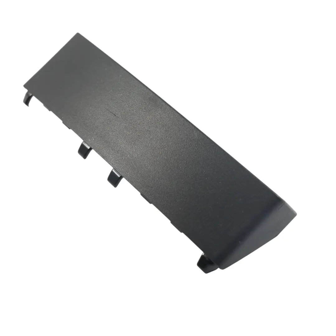 W907 Cubierta Panel Columna Dirección Negro para Mercedes con número de pieza A9104602100 Mercedes W907 Cubierta Panel Columna Dirección Negro - SKU A9104602100 - Número de pieza A9104602100