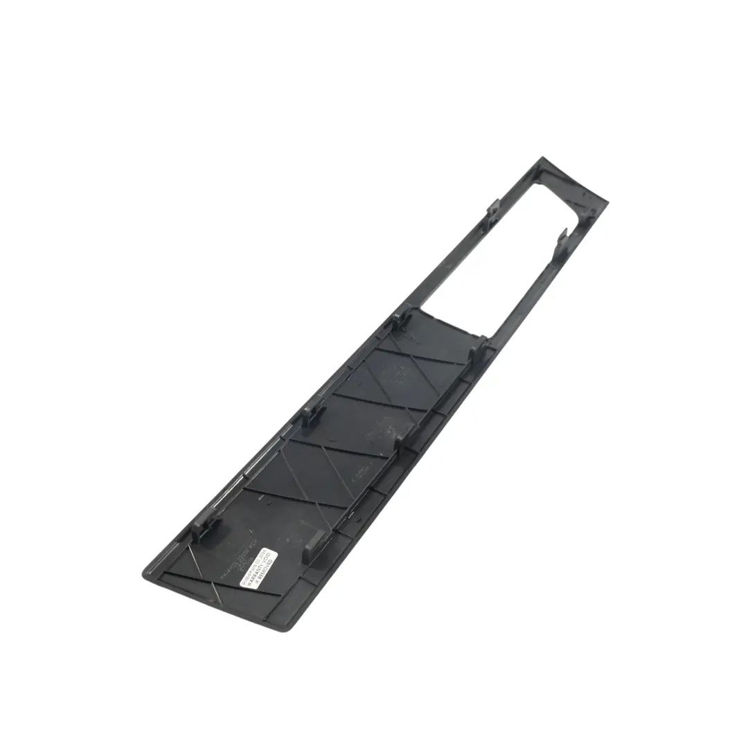 Land Rover Discovery 4 L319 Poignée Carte Porte Arrière Droite - SKU AH22-22620-ACW - Numéro de pièce AH22-22620-ACW