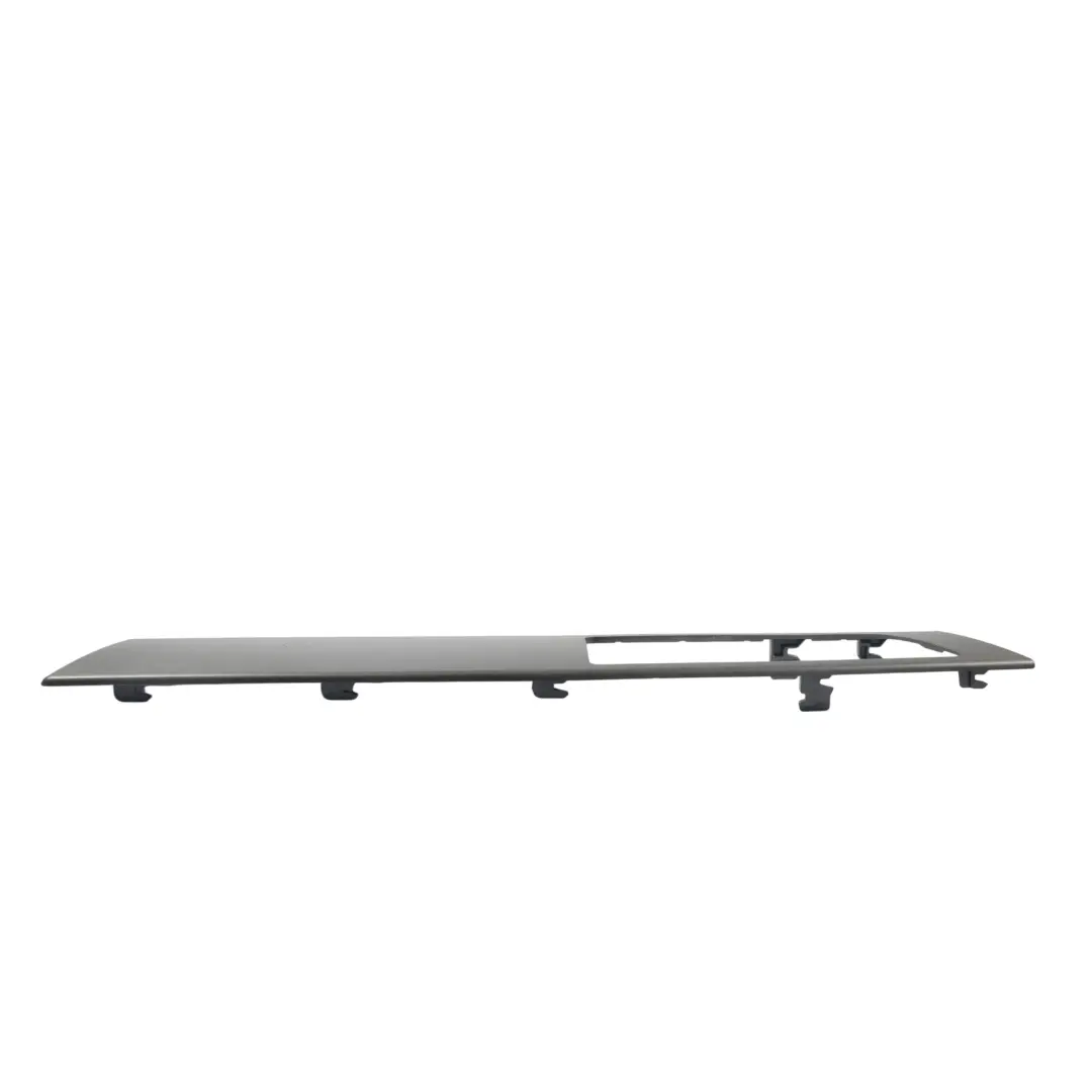 Maniglia Porta Posteriore Destro per Land Rover Discovery 4 L319 con numero di parte AH22-22620-ACW Land Rover Discovery 4 L319 Maniglia Porta Posteriore Destro - SKU AH22-22620-ACW - Numero di parte AH22-22620-ACW