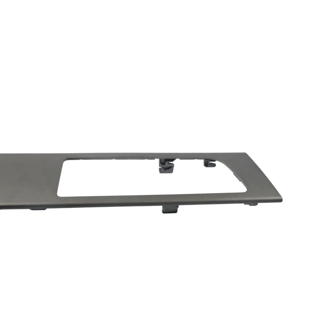 Land Rover Discovery 4 L319 Poignée Carte Porte Arrière Droite - SKU AH22-22620-ACW - Numéro de pièce AH22-22620-ACW