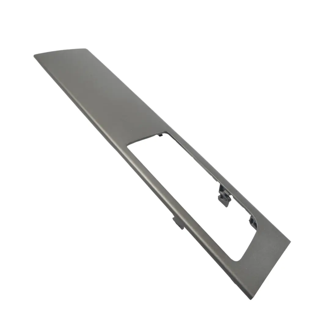 Land Rover Discovery 4 L319 Maniglia Porta Posteriore Destro - SKU AH22-22620-ACW - Numero di parte AH22-22620-ACW