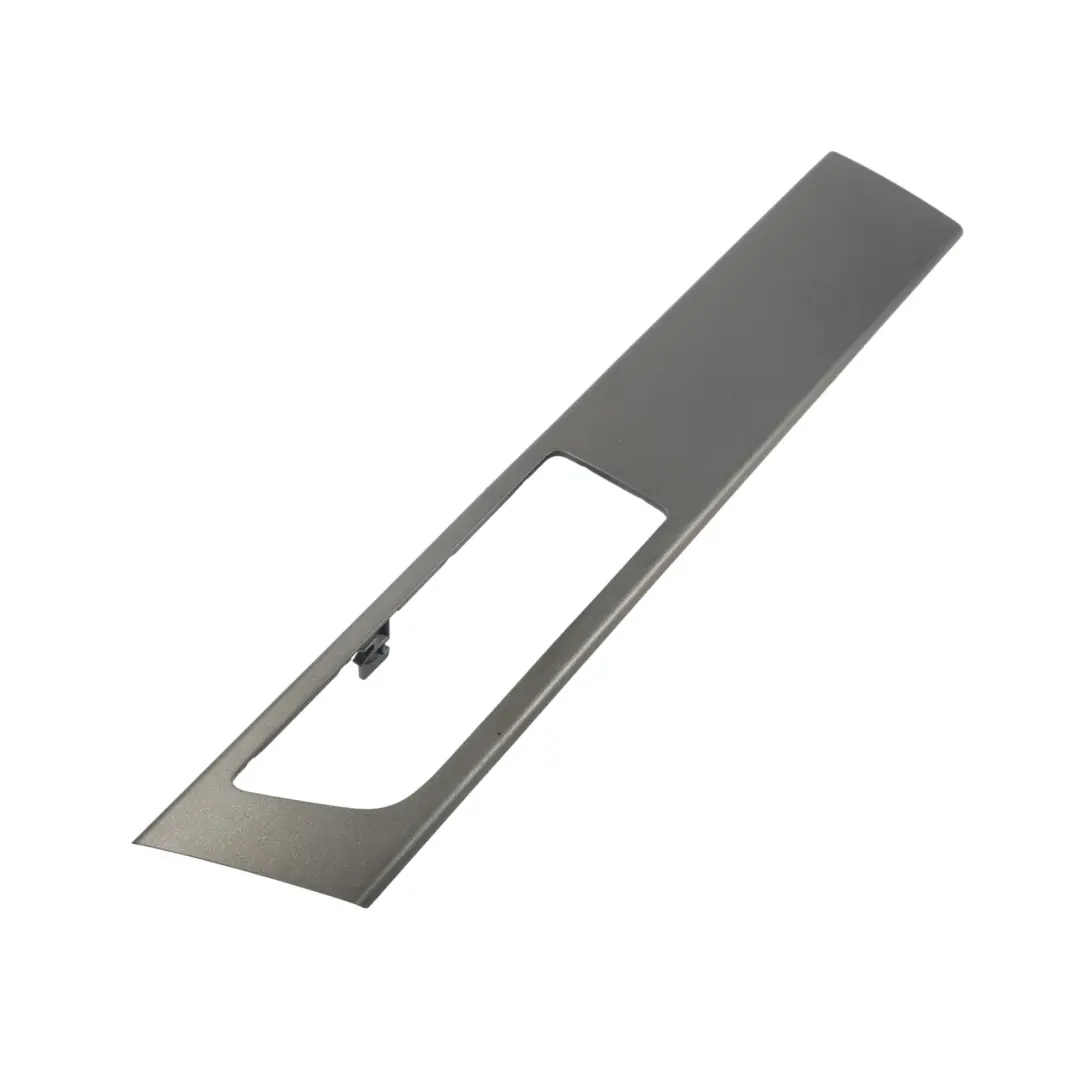 Tirador Puerta Trasera Derecha para Land Rover Discovery 4 L319 con número de pieza AH22-22620-ACW Land Rover Discovery 4 L319 Tirador Puerta Trasera Derecha - SKU AH22-22620-ACW - Número de pieza AH22-22620-ACW