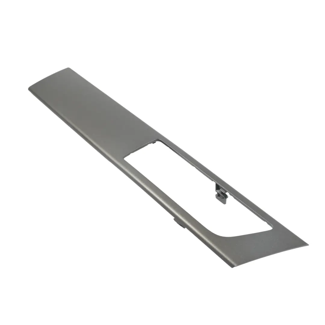 Tirador Puerta Trasera Izquierda para Land Rover Discovery 4 L319 con número de pieza AH22-22621-ACW Land Rover Discovery 4 L319 Tirador Puerta Trasera Izquierda - SKU AH22-22621-ACW - Número de pieza AH22-22621-ACW